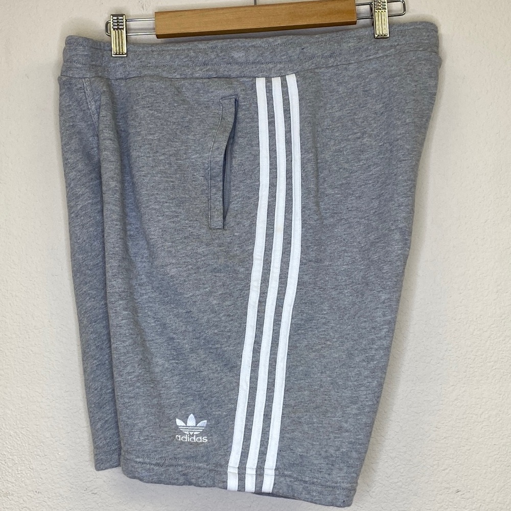 adidas 3-Stripe Lounge Shorts Size Large